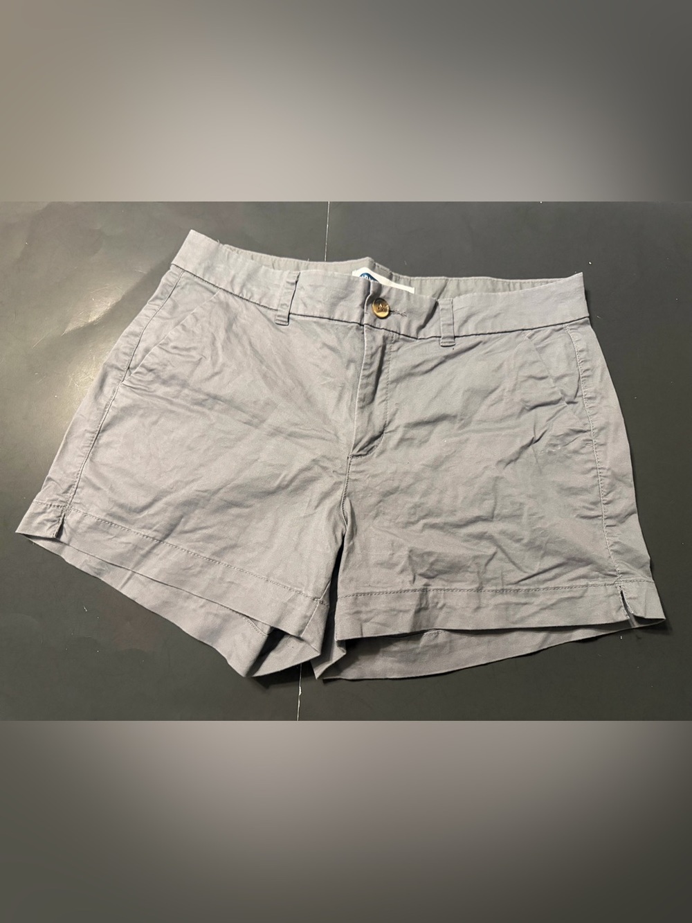 Old Navy Women’s Everyday Shorts Midrise 3.5 Inch Inseam Size 10 Gray